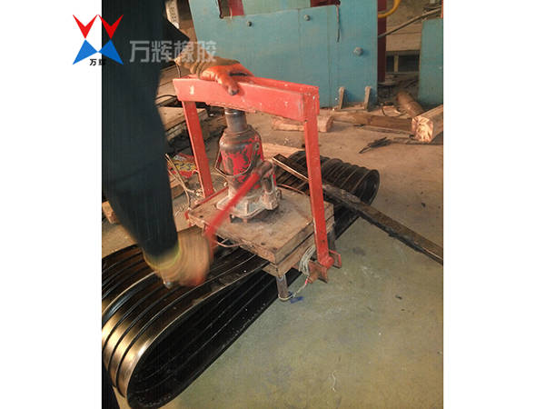 热硫化模具操作