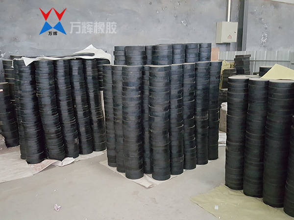 公路桥板式橡胶支座