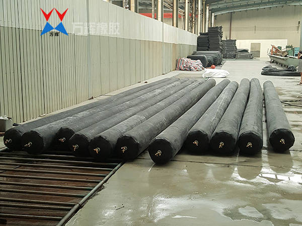 桥梁空心板内模