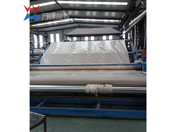 防水板生产车间